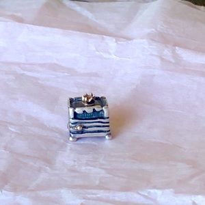 Authentic Silver Princess Pea Pandora Charm 14k